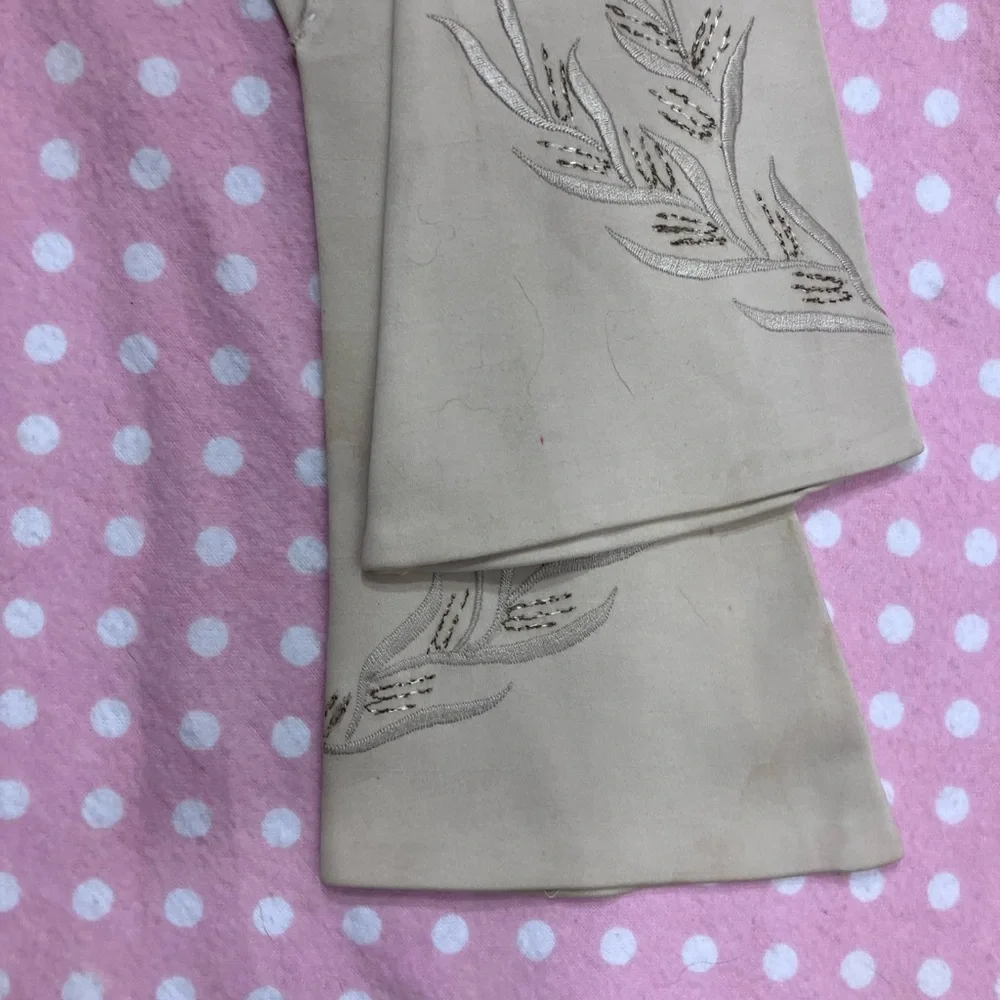 Vintage Cream Embroidered Gloves 6 1/2